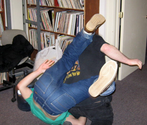 Jeffie gets a move in!