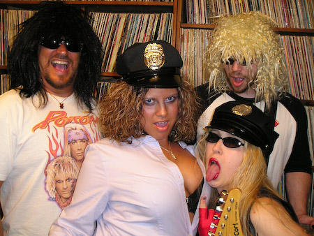 Happy Dooger, Happier Frizz